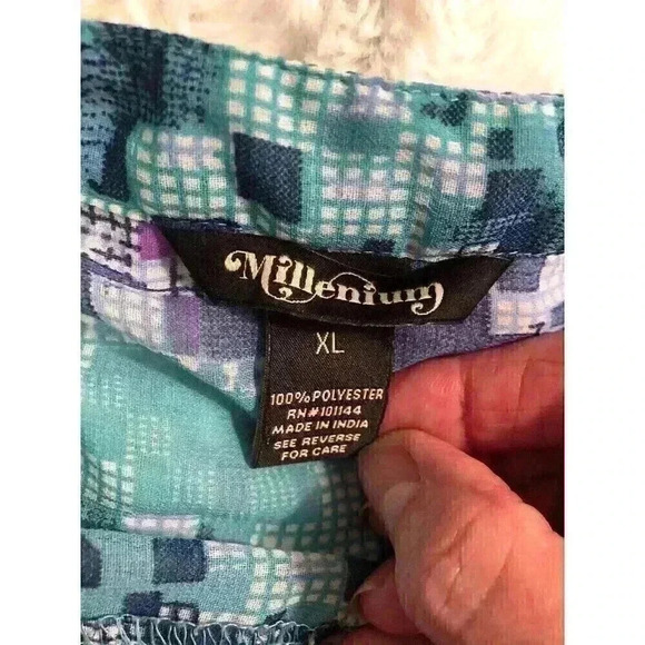 Millennium XL Multicolor Geometric Print Button Down Sheer Blouse Sleeveless - Picture 6 of 6